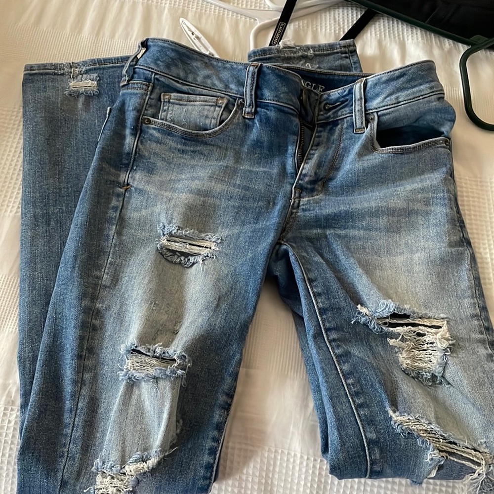 American Eagle Super Stretch Distressed Skinny Jeans